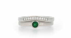 W2335 - Snubní prsten vyrobený z platiny s diamanty do setu k zasnubnímu prstenu vyrobeného z platiny se smaragdem - foto č. 216