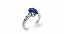 R1041 - prsten vyrobený z bílého zlata s modrým safírem a diamanty - foto č. 148